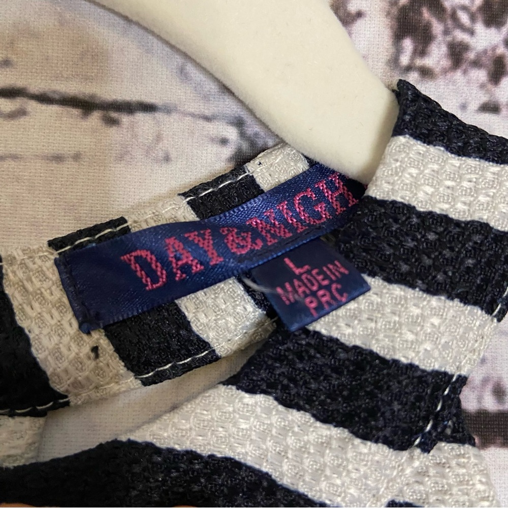 Striped Fit and Flare Dress Size L - Picture 4 of 5